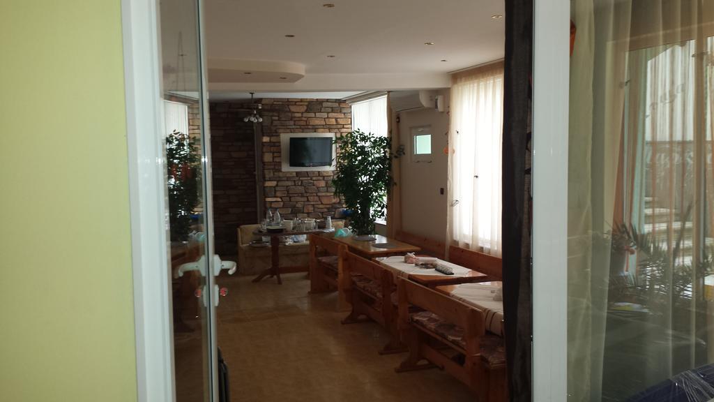 Guest House Markovi Равда Экстерьер фото