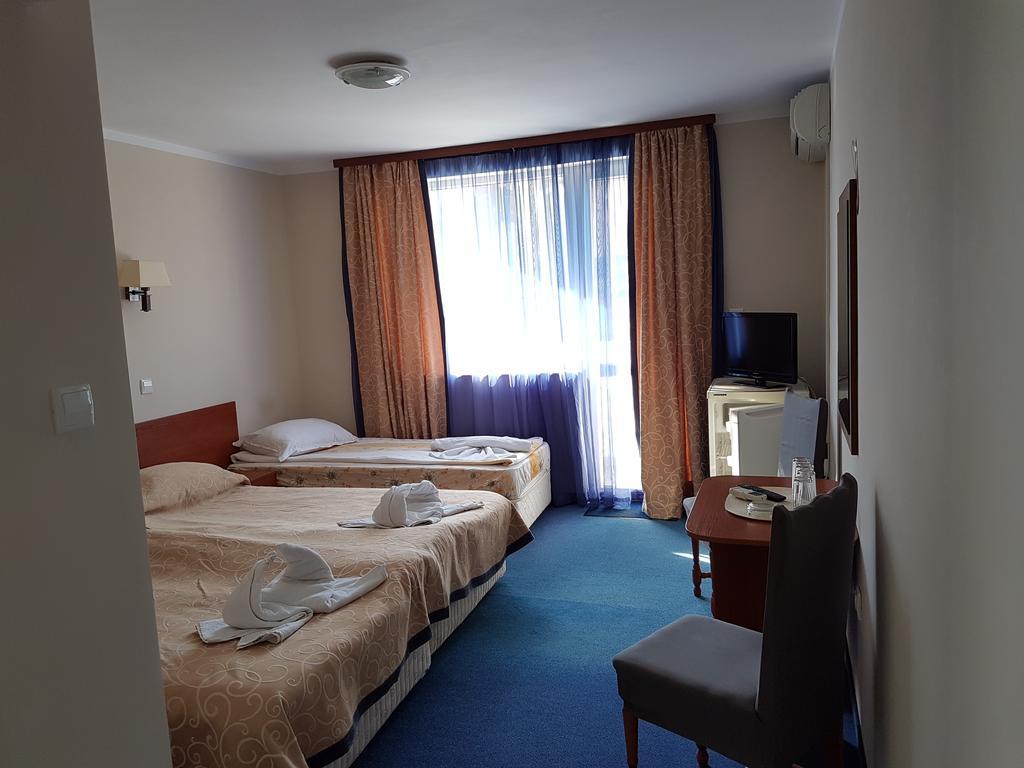 Guest House Markovi Равда Экстерьер фото