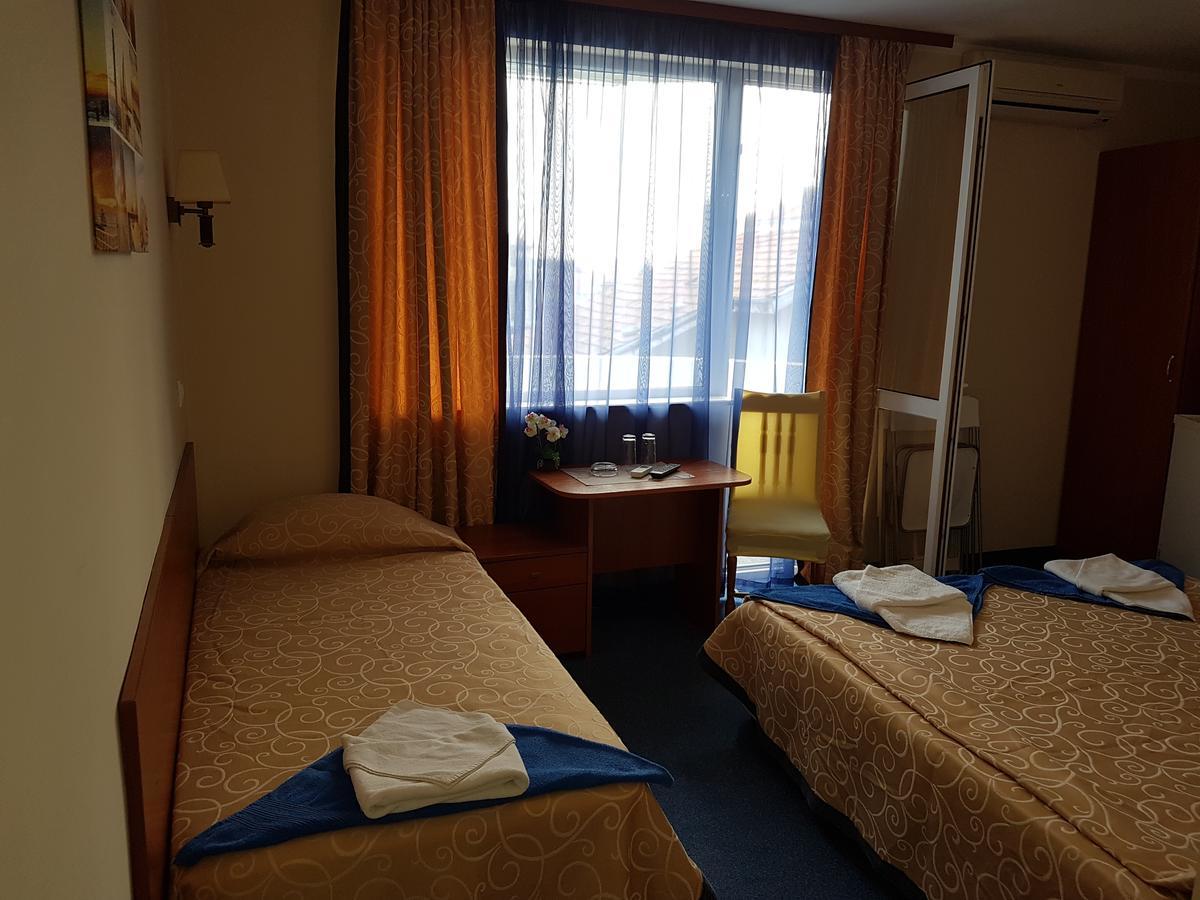 Guest House Markovi Равда Экстерьер фото