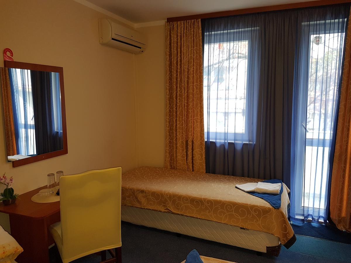 Guest House Markovi Равда Экстерьер фото