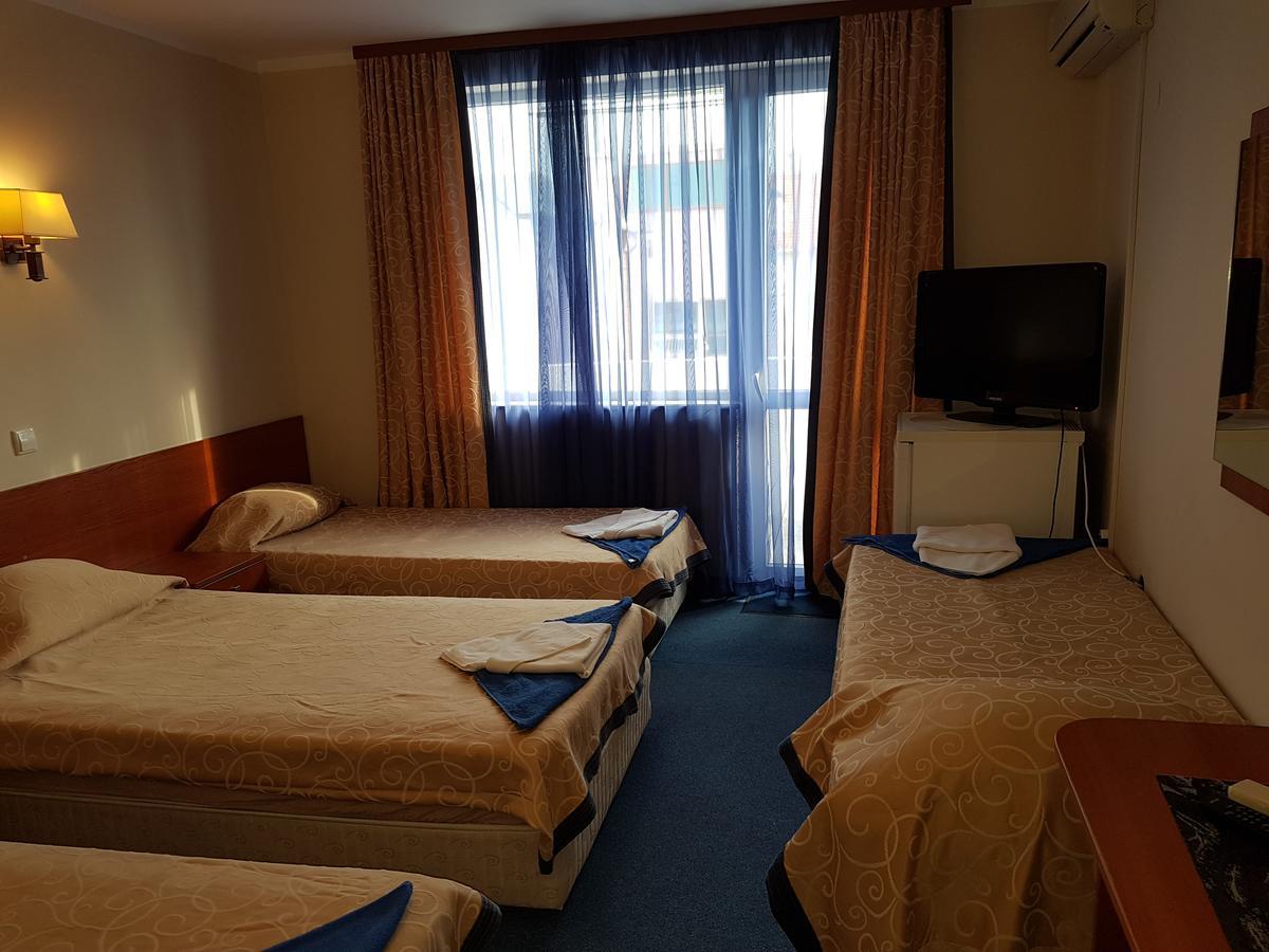 Guest House Markovi Равда Экстерьер фото